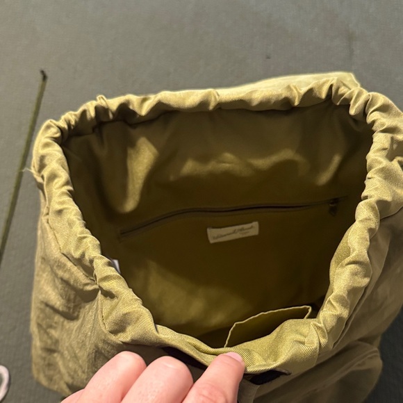 Universal Thread Backpack - Picture 3 of 4